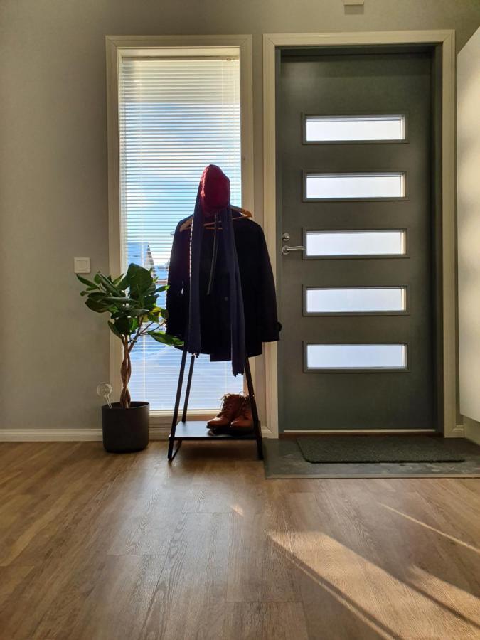 Studio 7, Air-Conditioned, 1 Free Parking, Calm Own Entrance Jyvaskyla Ngoại thất bức ảnh