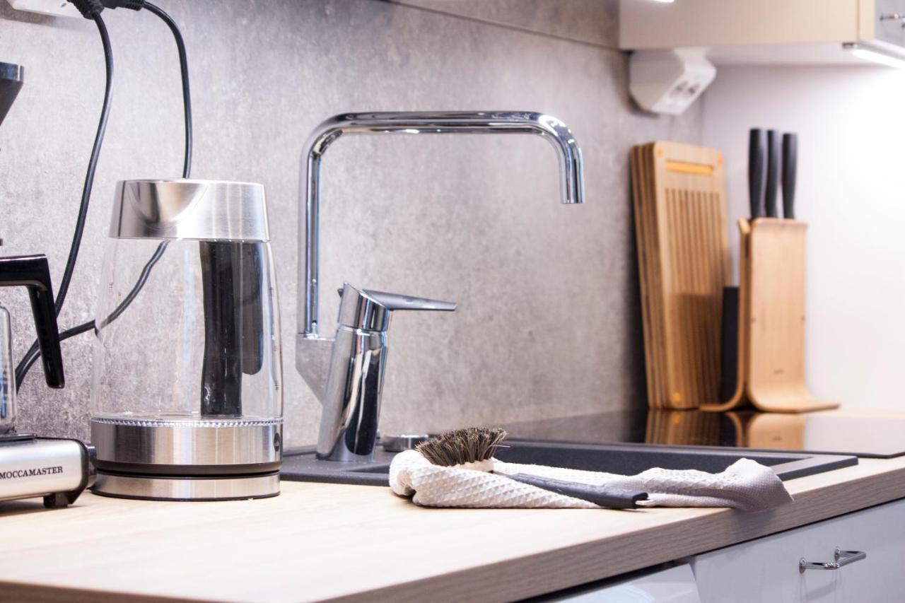 Studio 7, Air-Conditioned, 1 Free Parking, Calm Own Entrance Jyvaskyla Ngoại thất bức ảnh